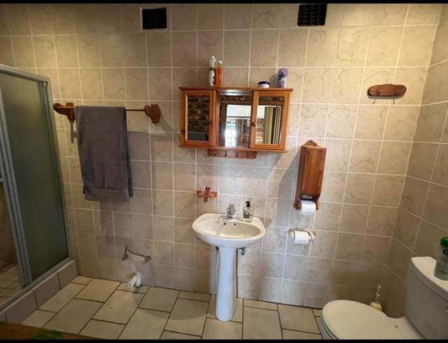 4 BEDROOM HOUSE FOR SALE IN VAAL MARINA